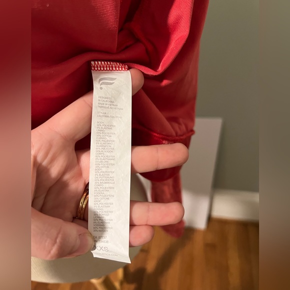 Fabletics Crushed Velour Zip Up Hoodie Strawberry Red XS EUC - Picture 8 of 8